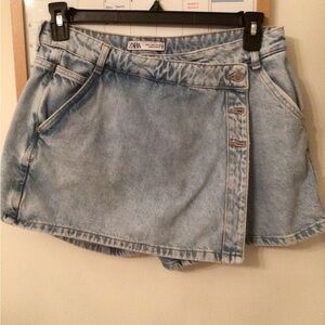 Zara Shorts/Skort with Flap